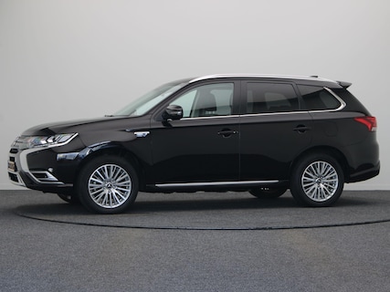 Mitsubishi-Outlander