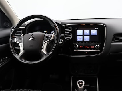 Mitsubishi-Outlander