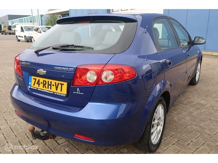 Chevrolet-Lacetti