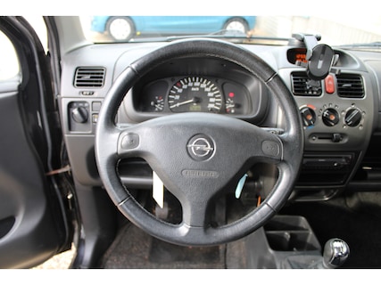 Opel-Agila