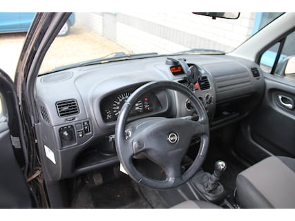 Opel-Agila