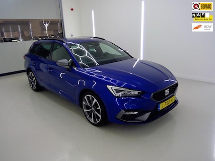 SEAT-Leon