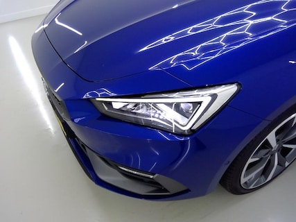 SEAT-Leon