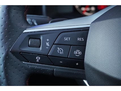 SEAT-Leon