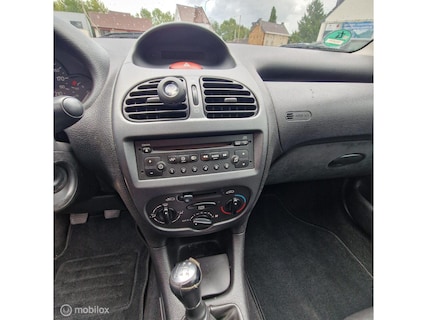 Peugeot-206