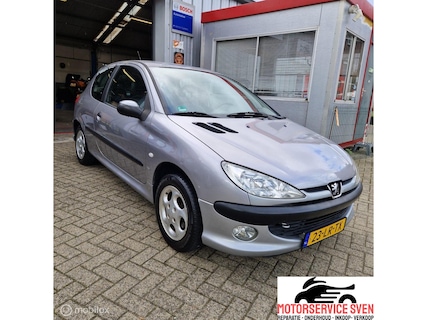 Peugeot-206