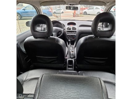 Peugeot-206
