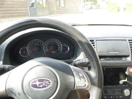 Subaru-Legacy