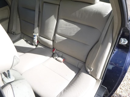 Subaru-Legacy