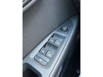 SEAT-Leon