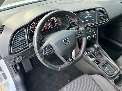 SEAT-Leon