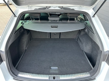 SEAT-Leon