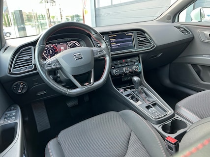 SEAT-Leon