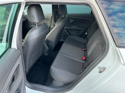 SEAT-Leon