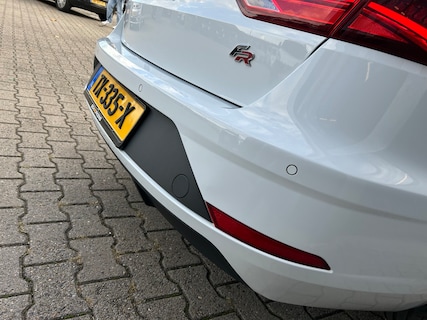 SEAT-Leon