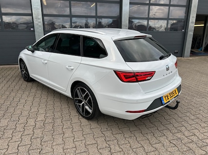 SEAT-Leon