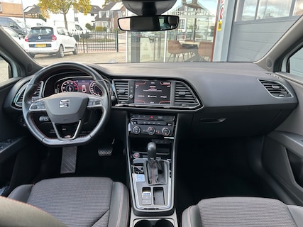 SEAT-Leon