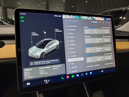 Tesla-Model 3