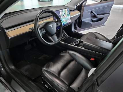 Tesla-Model 3