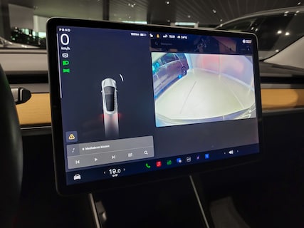 Tesla-Model 3