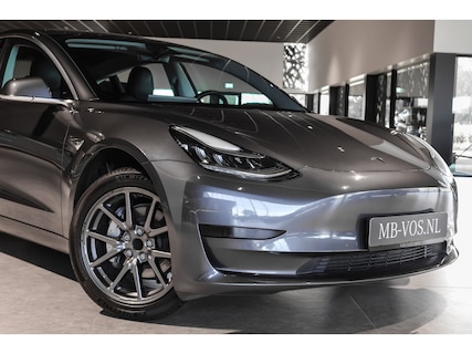 Tesla-Model 3