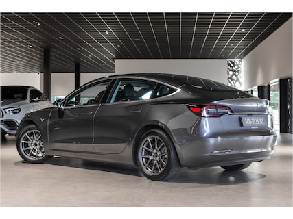 Tesla-Model 3