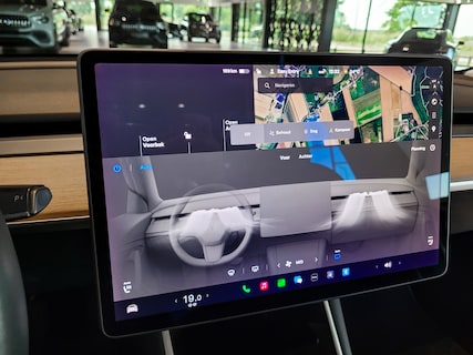 Tesla-Model 3