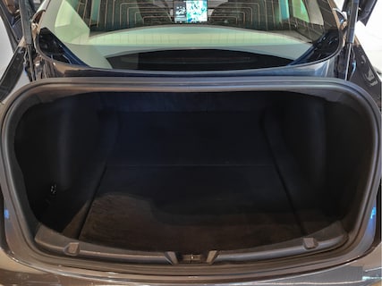 Tesla-Model 3