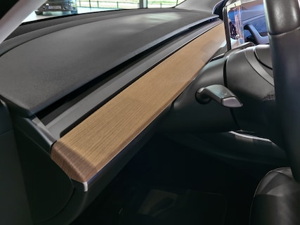 Tesla-Model 3