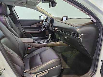 Mazda-CX-30