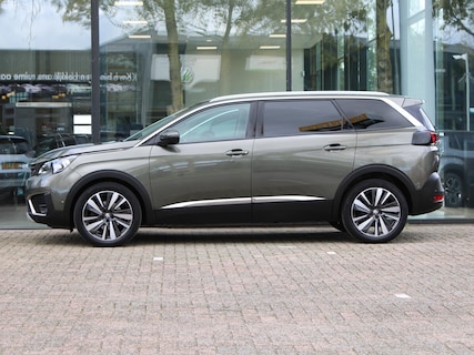 Peugeot-5008