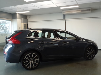 Volvo-V40