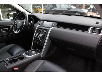 Land Rover-Discovery Sport