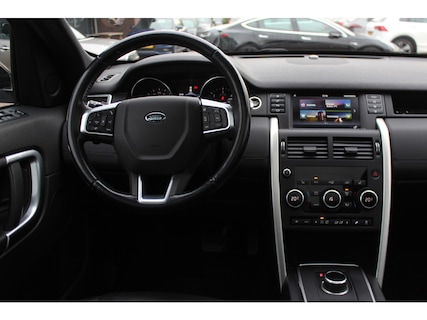 Land Rover-Discovery Sport