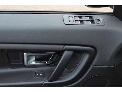 Land Rover-Discovery Sport