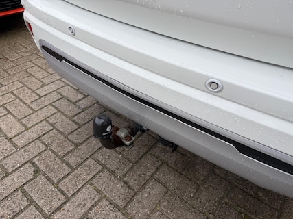 Mitsubishi-Outlander