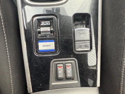 Mitsubishi-Outlander