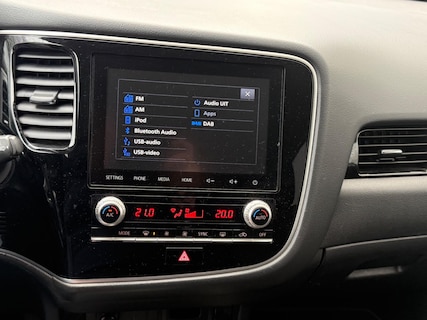 Mitsubishi-Outlander