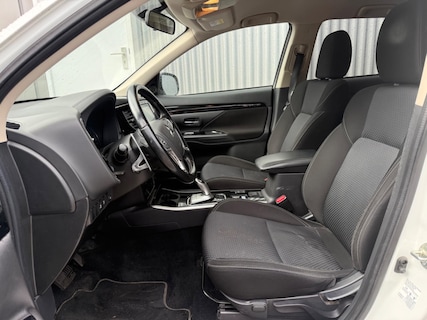 Mitsubishi-Outlander