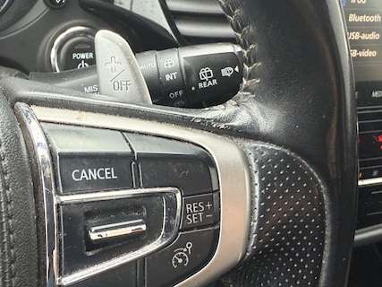 Mitsubishi-Outlander