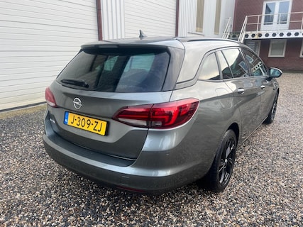 Opel-Astra