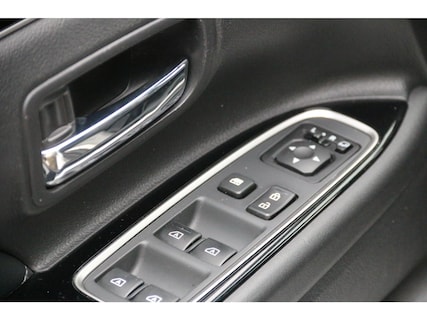 Mitsubishi-Outlander