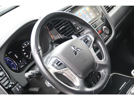 Mitsubishi-Outlander