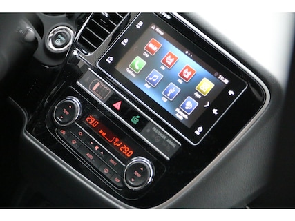 Mitsubishi-Outlander