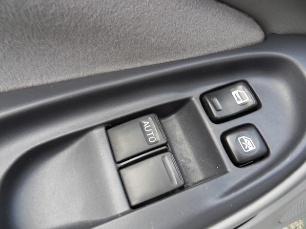 Nissan-Almera