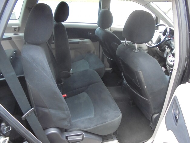 Mitsubishi-Grandis