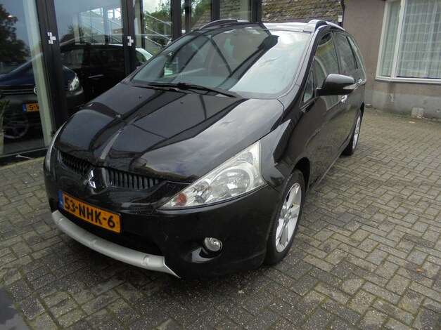 Mitsubishi-Grandis