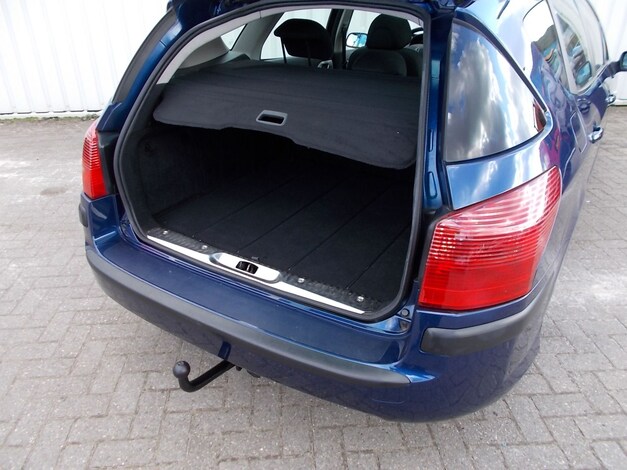 Peugeot-407
