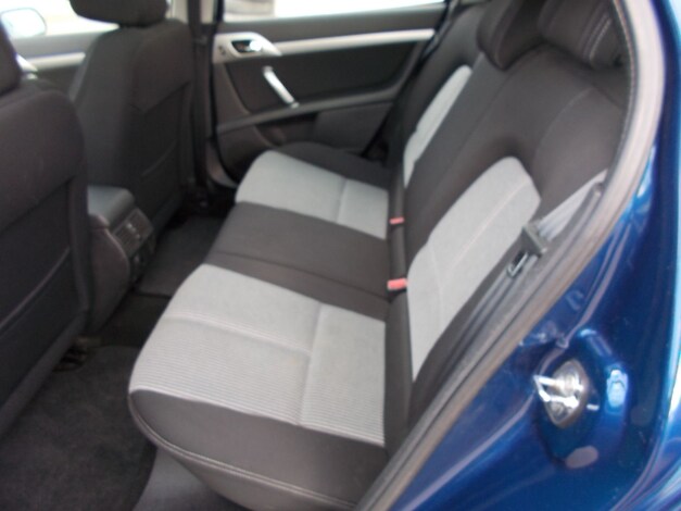 Peugeot-407