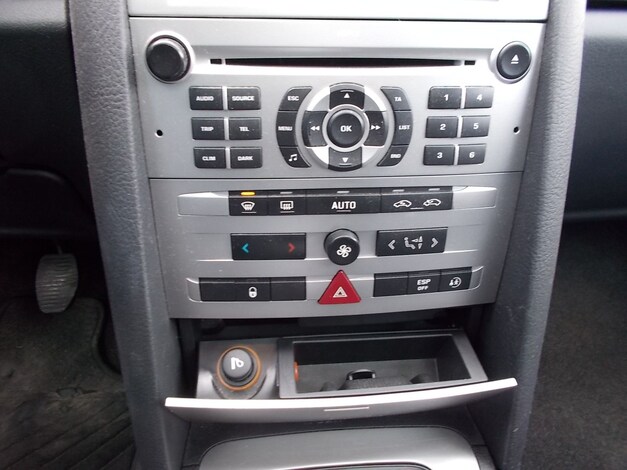 Peugeot-407